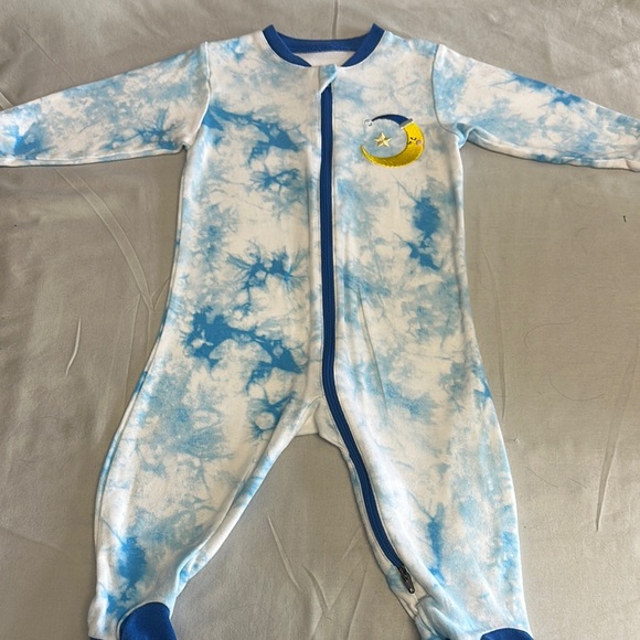 Tuffy Blue and White Baby Onesie with Moon Design - Picture 3 of 3